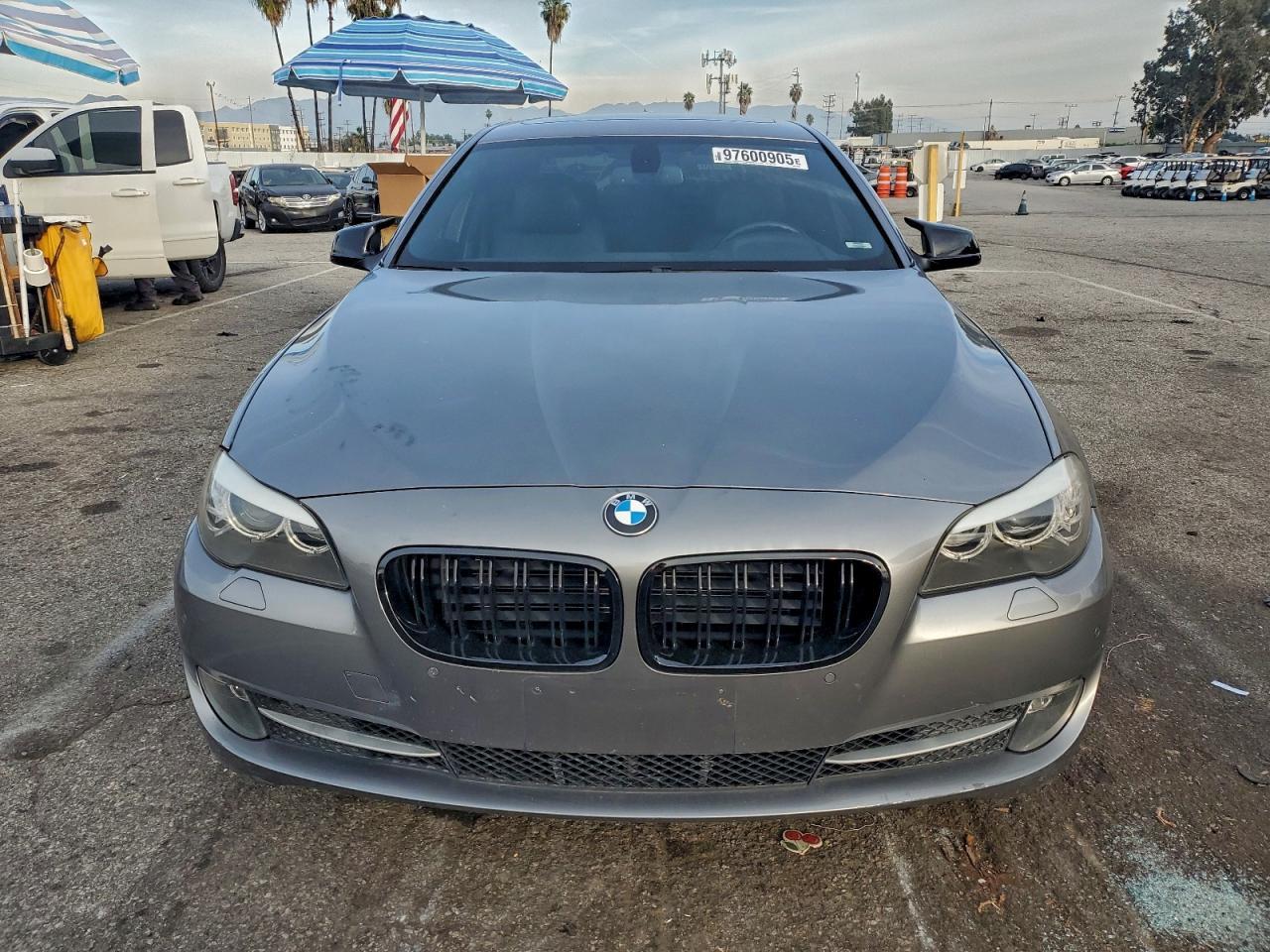 2011 BMW 528 I - Image 5