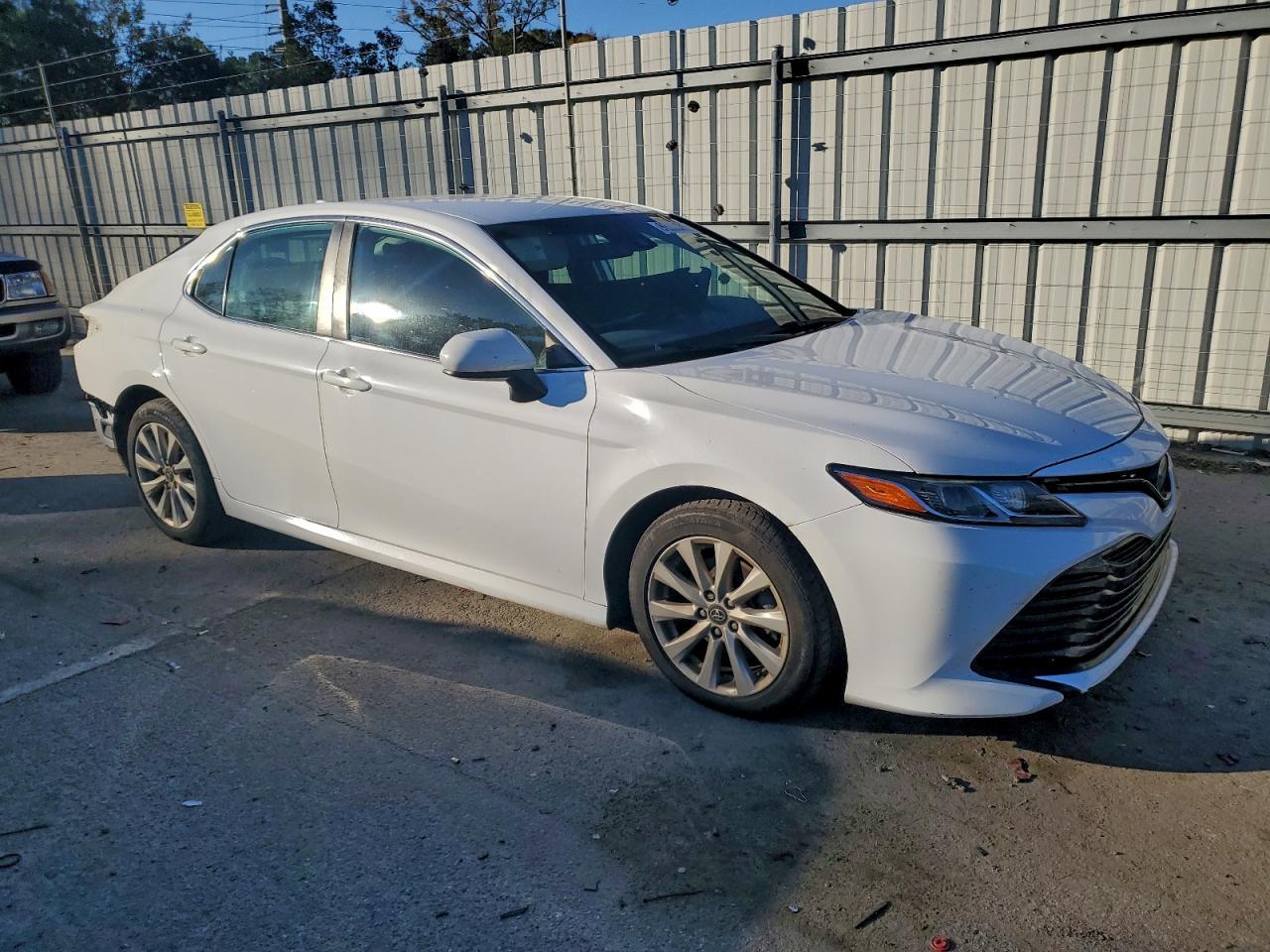 2019 Toyota Camry - Фото 4