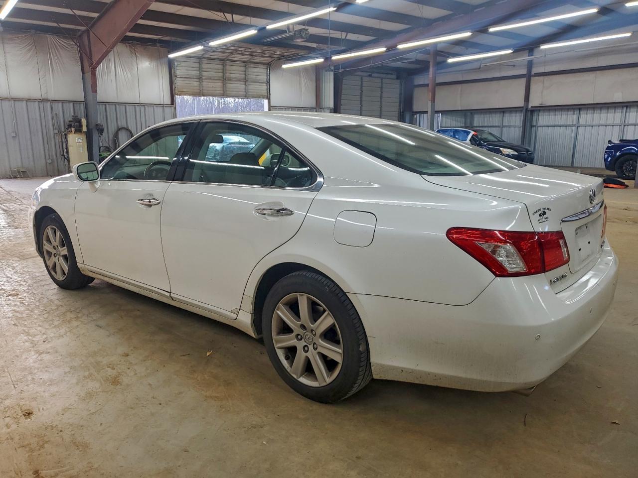 2009 Lexus Es 350 - Image 2