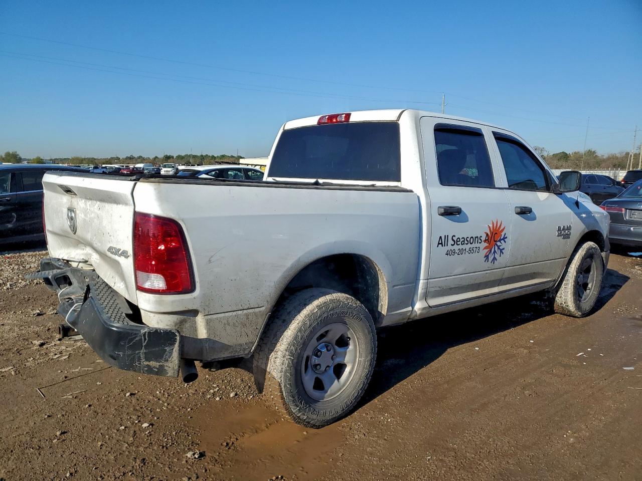 2022 Ram 1500 Classic Tradesman - Фото 3
