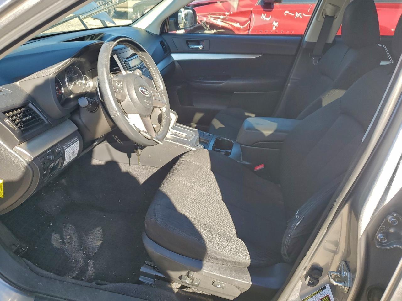 2010 Subaru Outback 2.5I Premium - Image 7