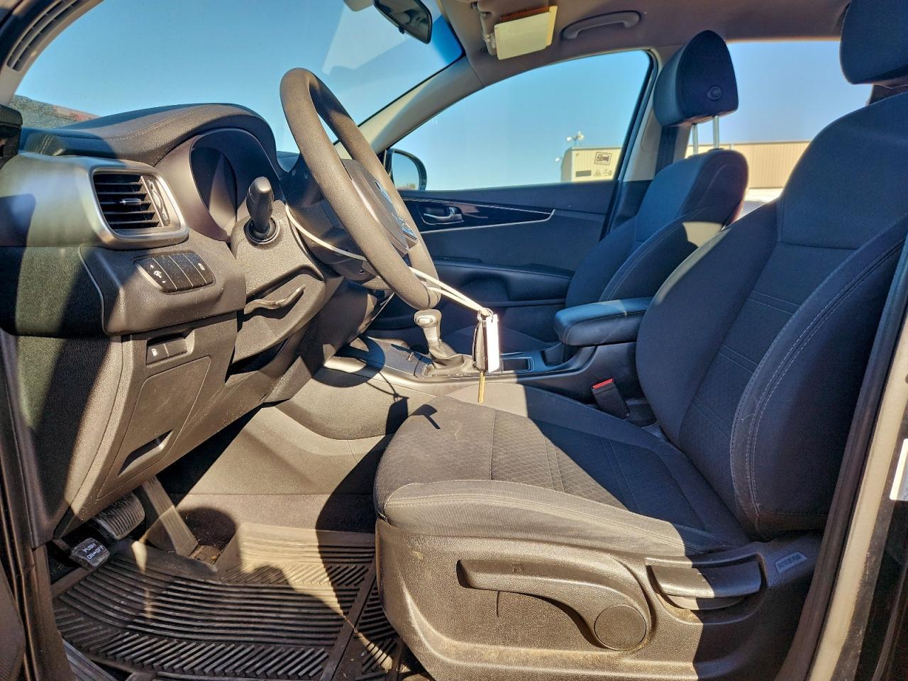 2020 Kia Sorento L - Image 7