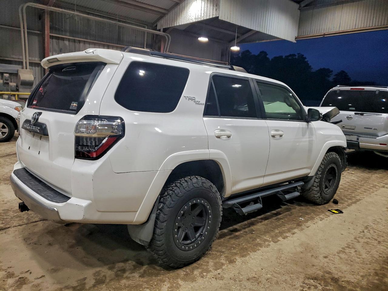 2021 Toyota 4Runner Sr5 Premium - Фото 3