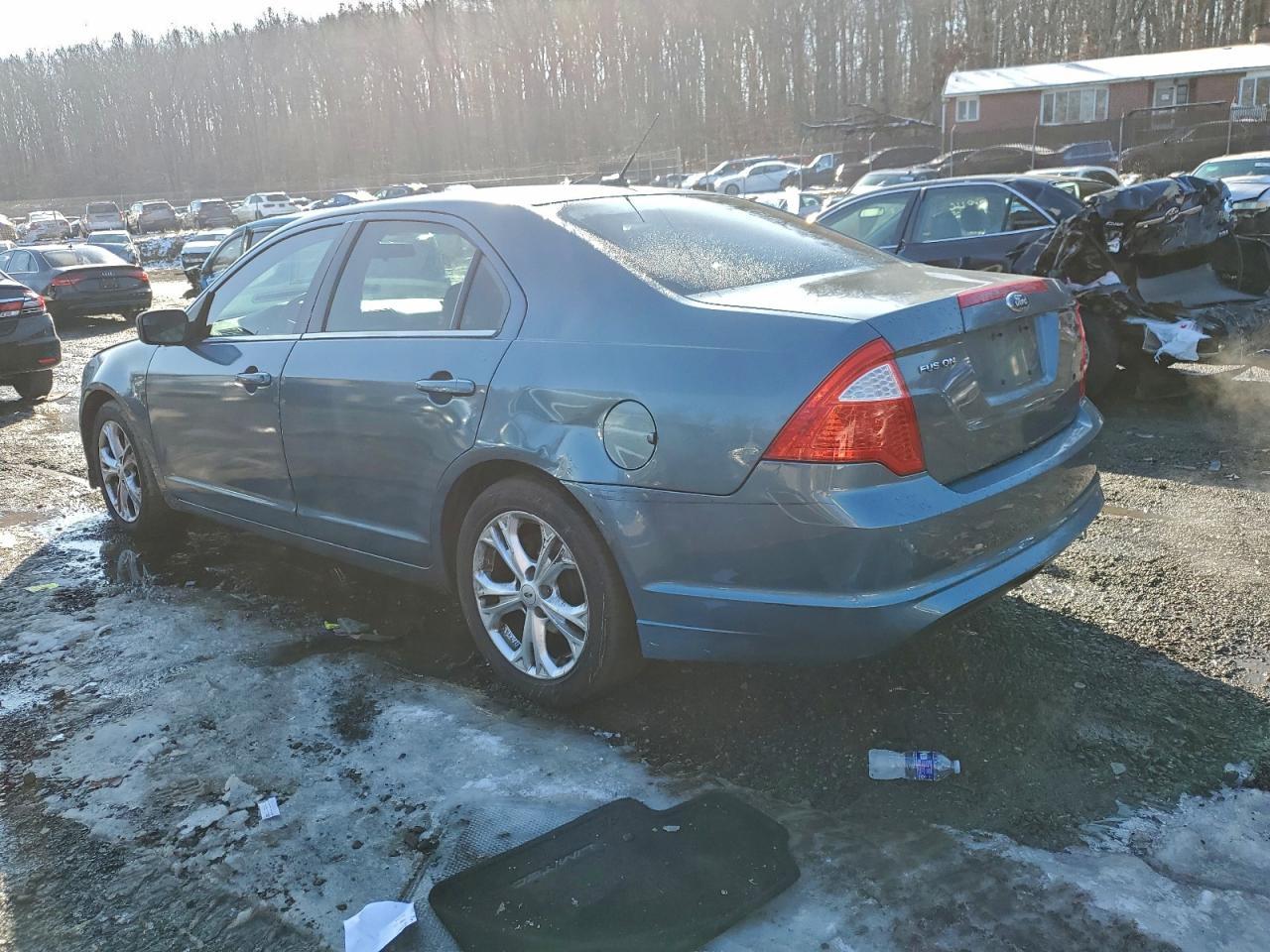 2012 Ford Fusion Se - Фото 2