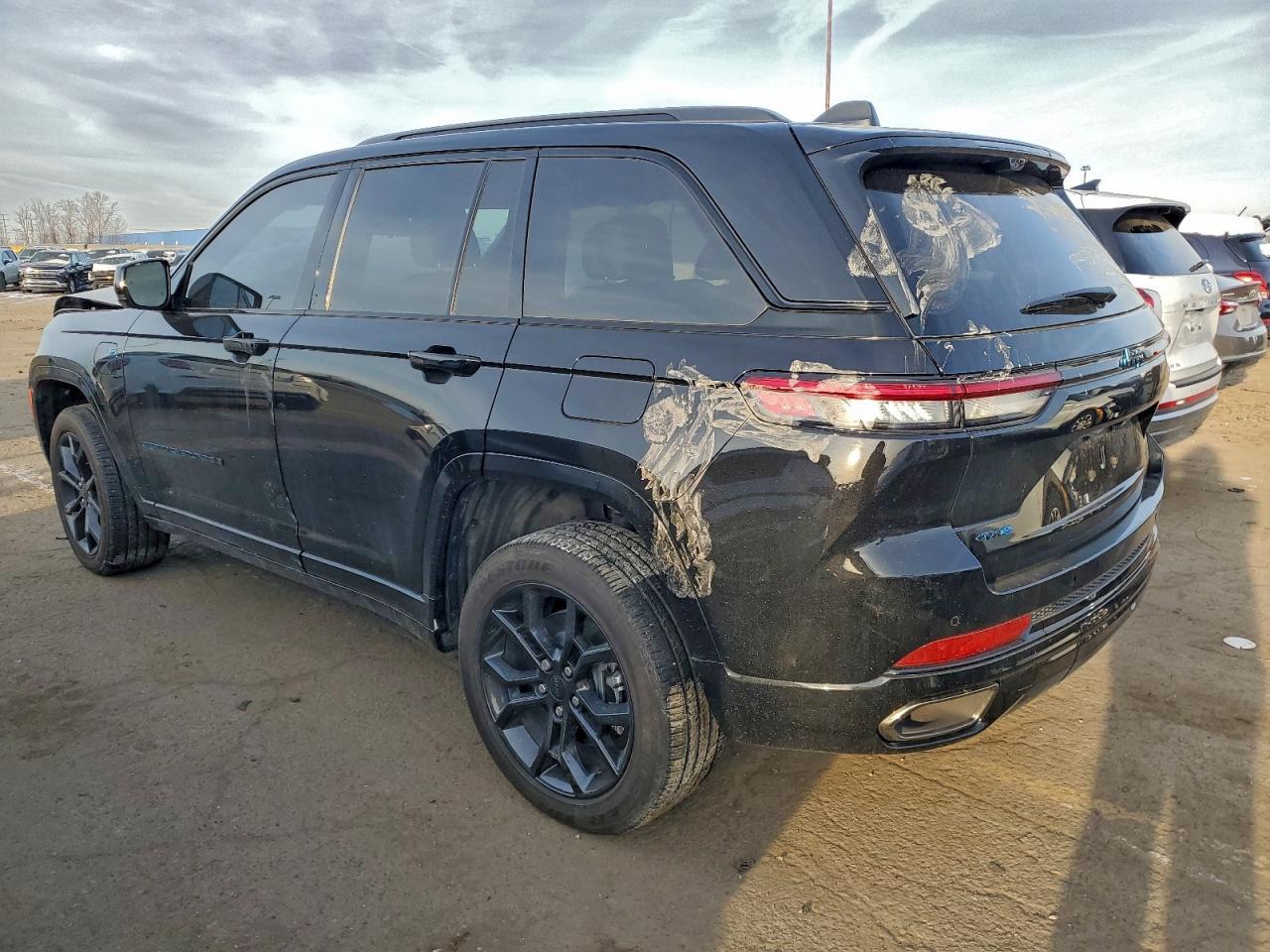 2025 Jeep Grand Cherokee 4Xe - Фото 2