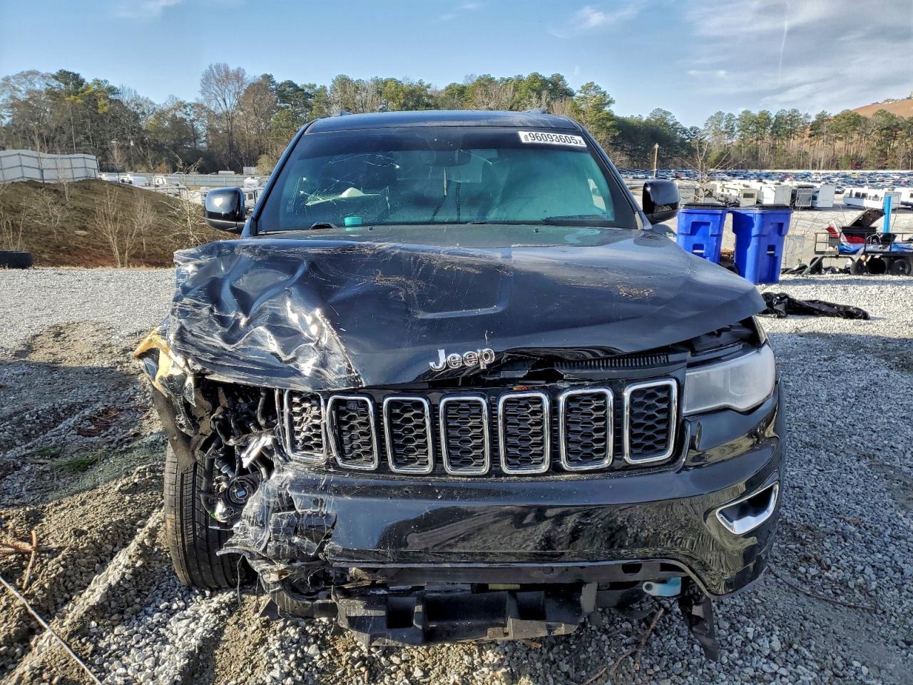2020 Jeep Grand Cherokee Laredo - Image 5