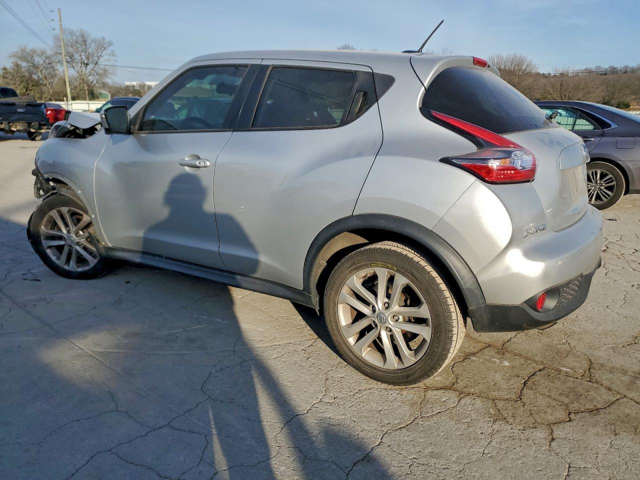 2016 Nissan Juke S - Фото 2