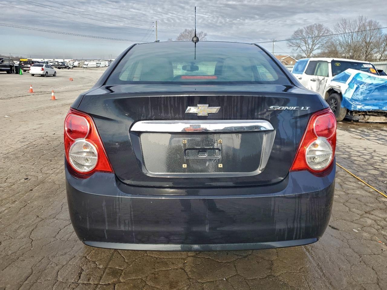 2015 Chevrolet Sonic Lt - Image 6