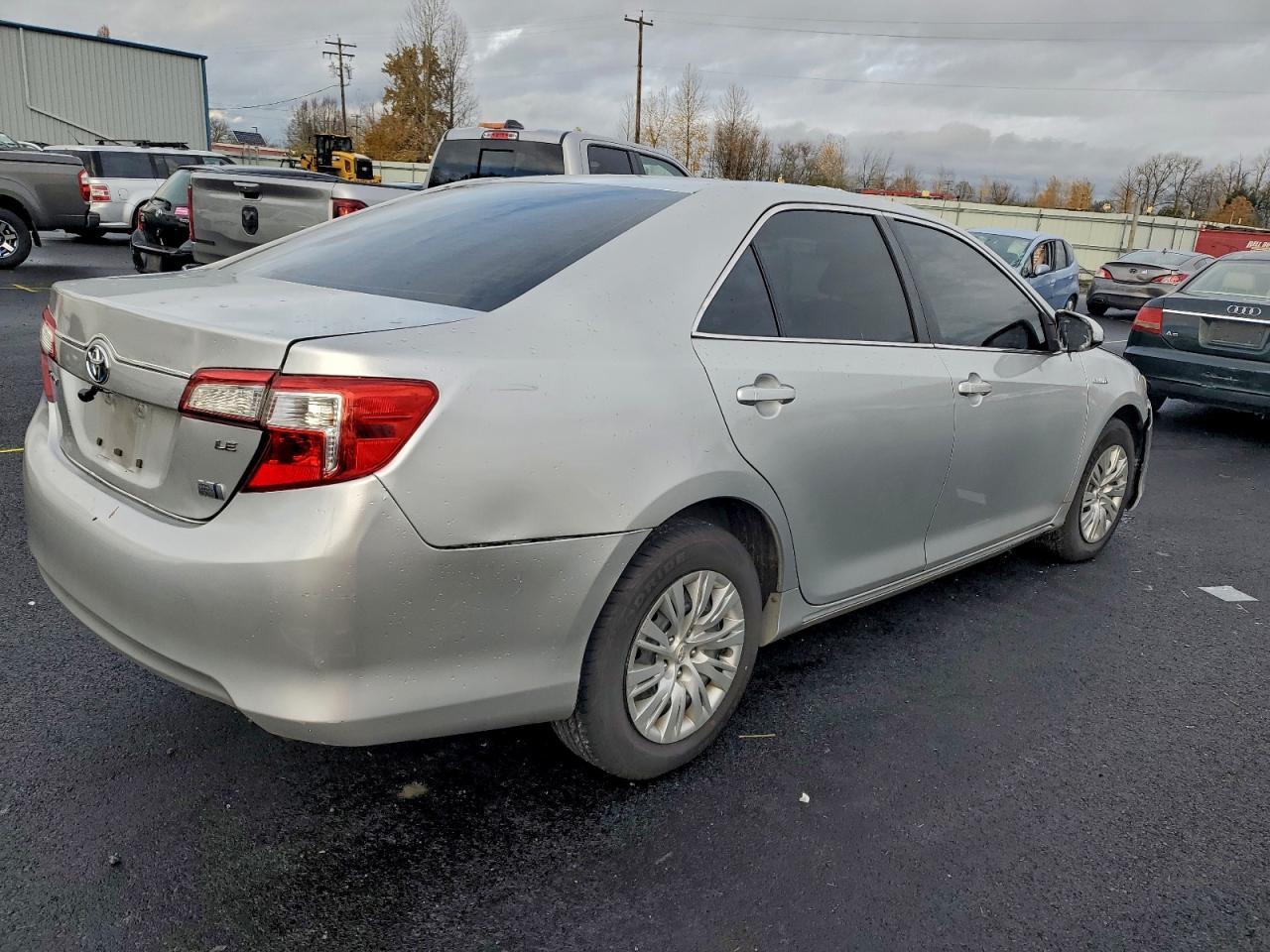 2014 Toyota Camry Hybrid - Фото 3