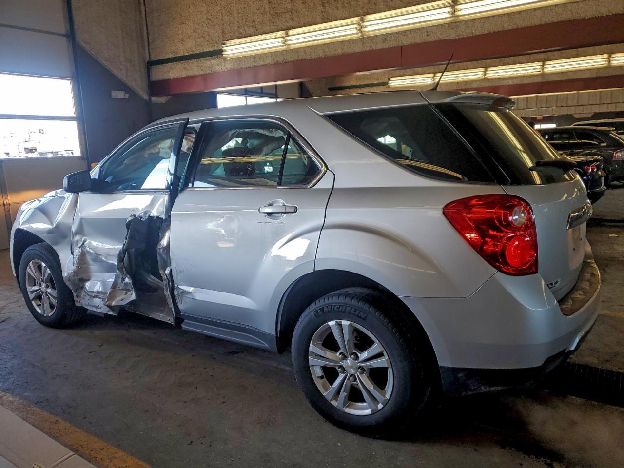 2014 Chevrolet Equinox Ls - Фото 2