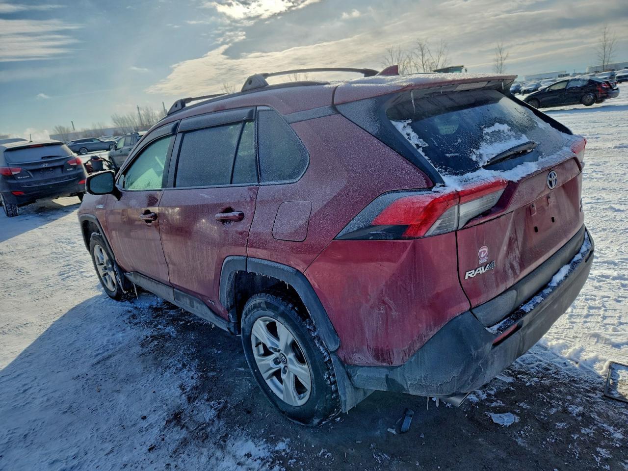 2020 Toyota Rav4 Le - Фото 2