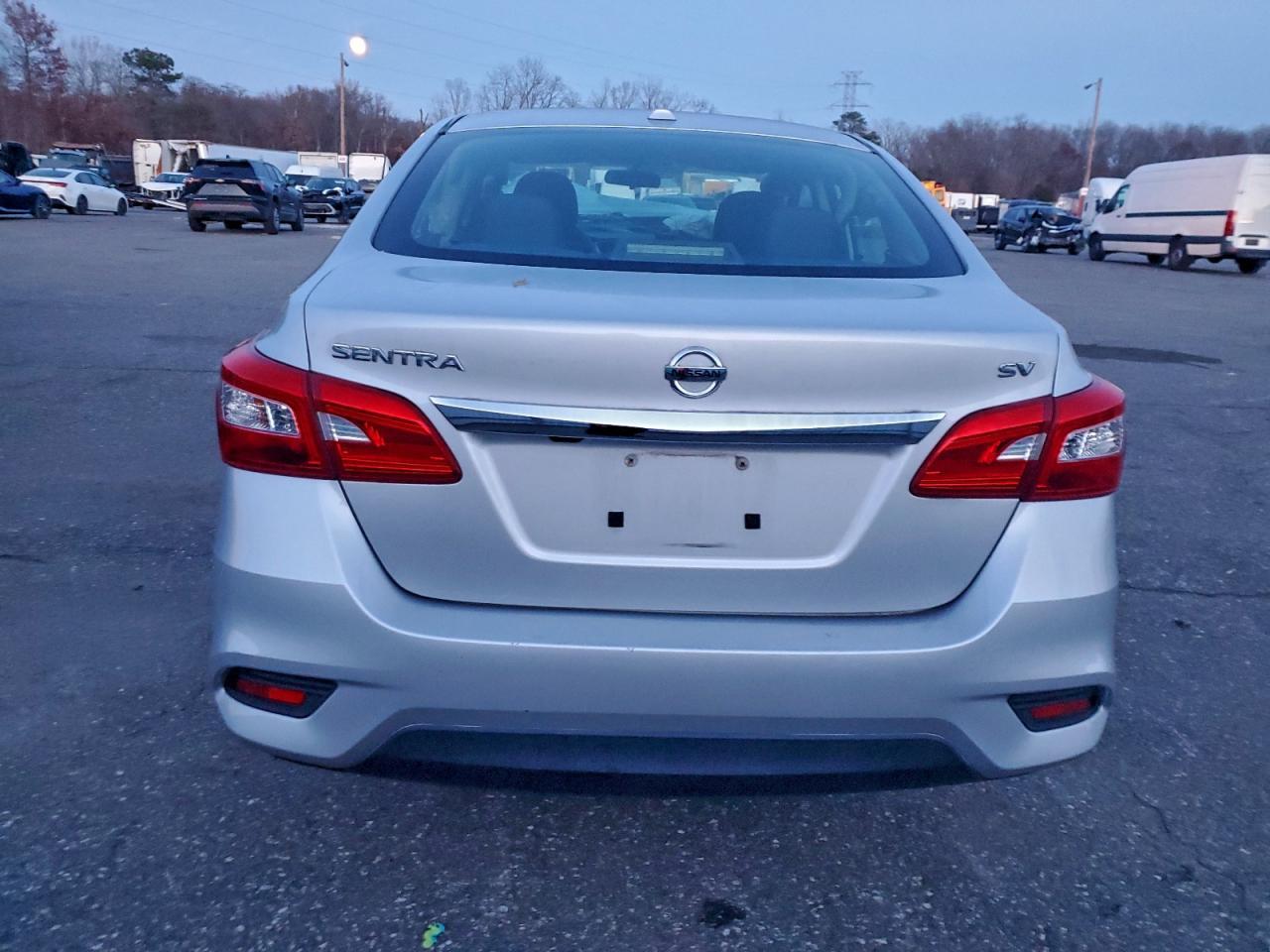 2018 Nissan Sentra S - Image 6