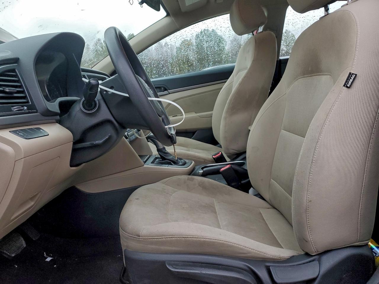 2017 Hyundai Elantra Se - Image 7
