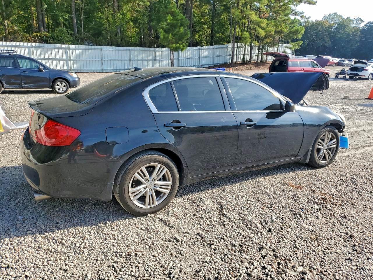 2013 Infiniti G37 - Image 3