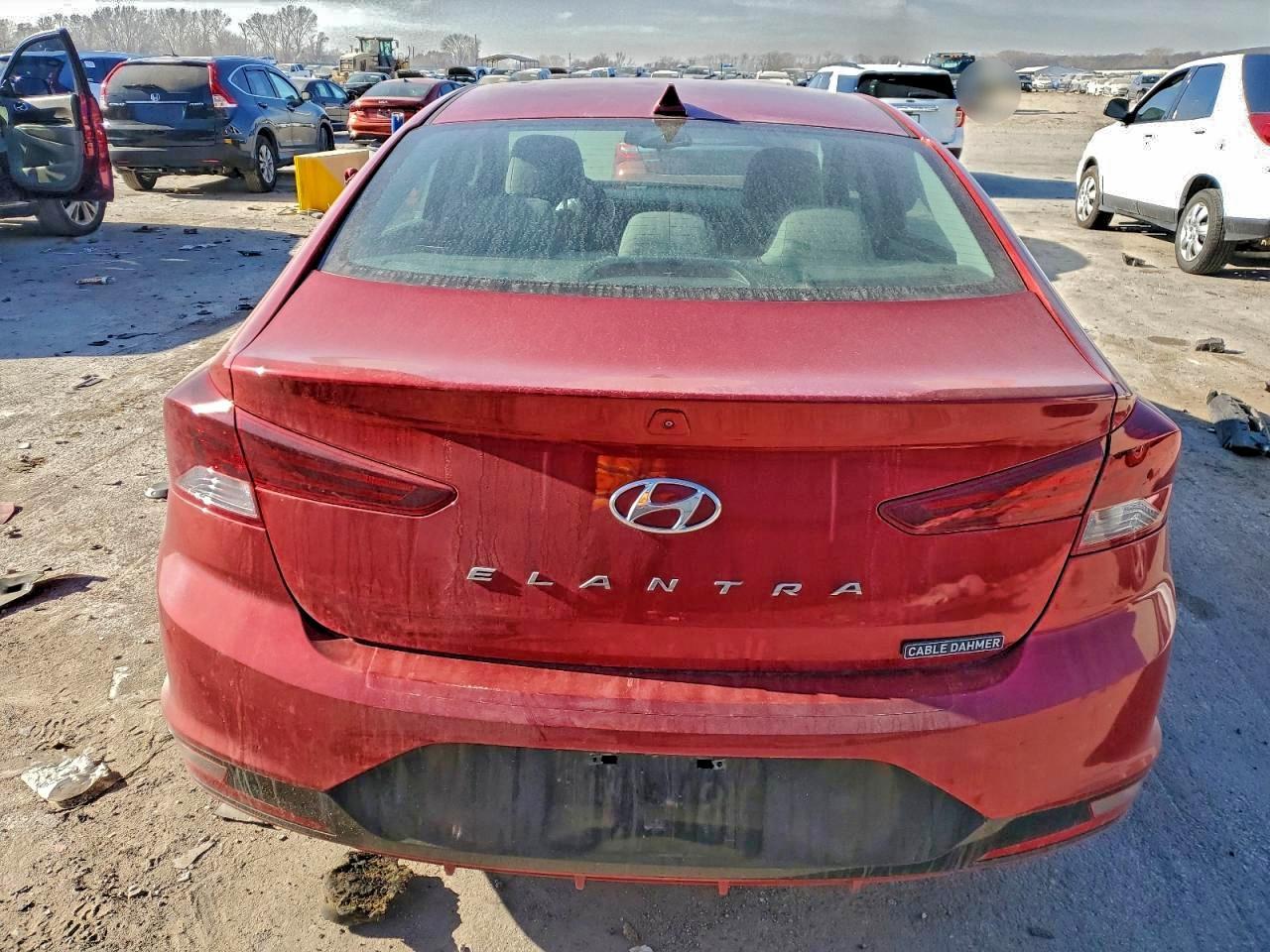 2020 Hyundai Elantra - Фото 6