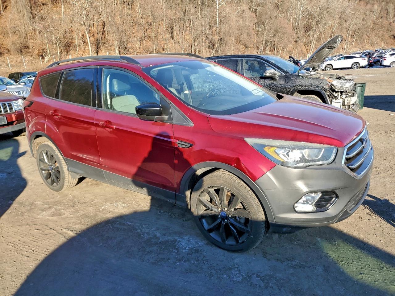 2017 Ford Escape Se - Фото 4