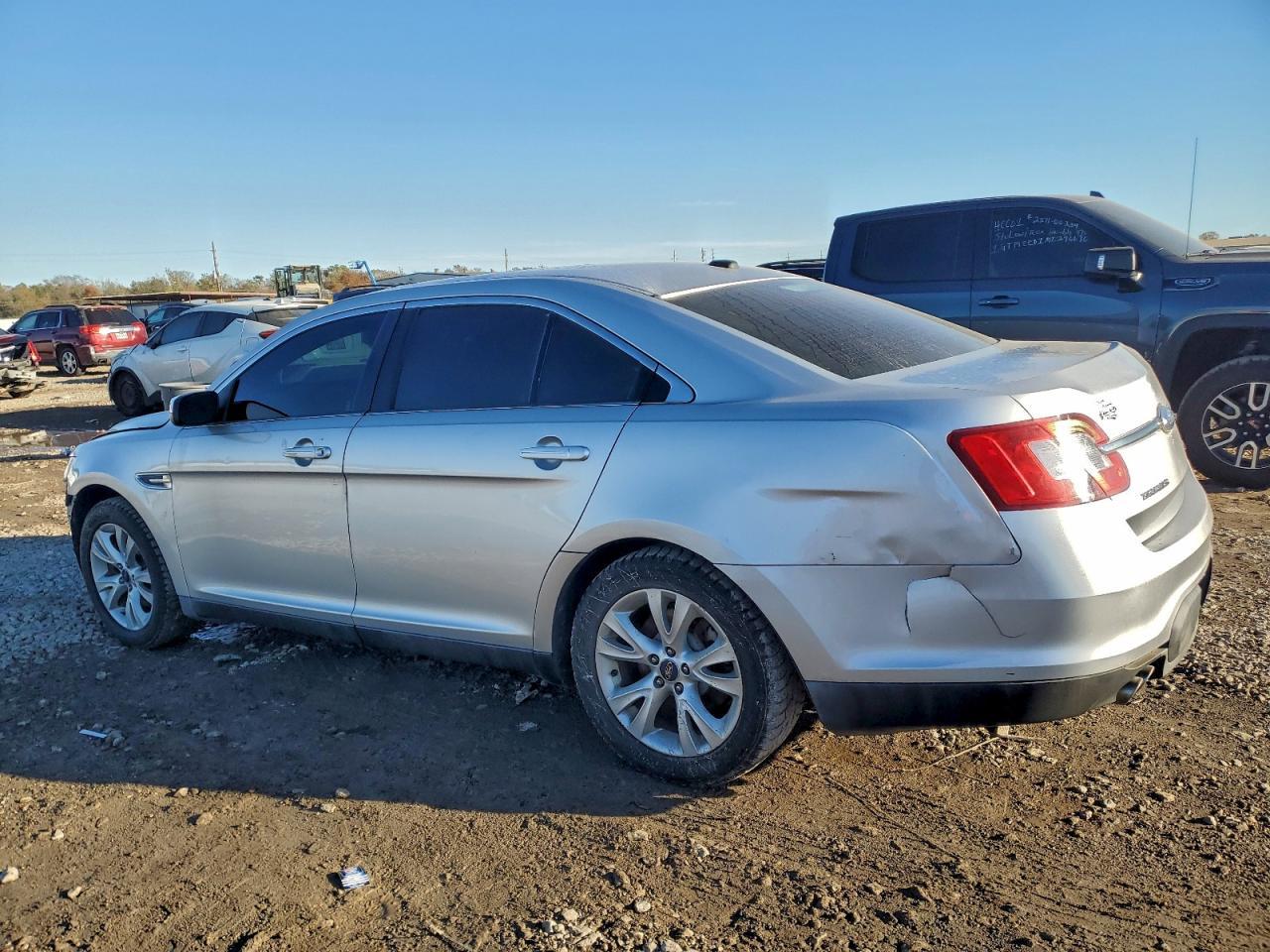 2011 Ford Taurus Sel - Фото 2