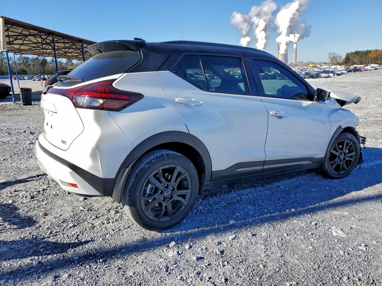 2024 Nissan Kicks Sr - Фото 3