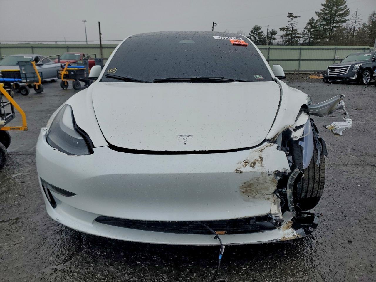 2023 Tesla Model 3 - Image 5