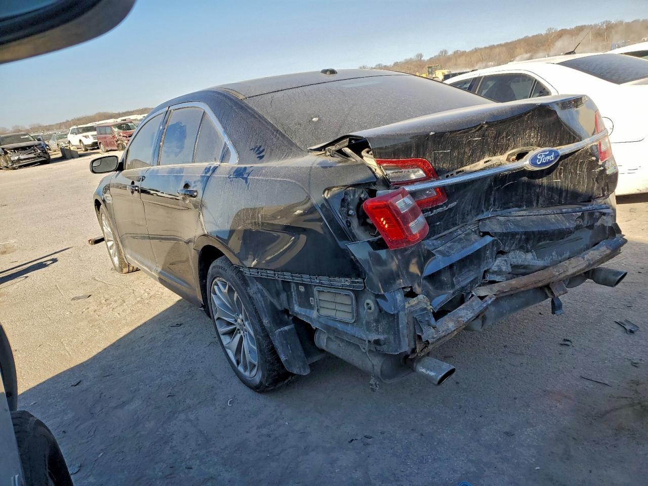 2013 Ford Taurus Sel - Image 2