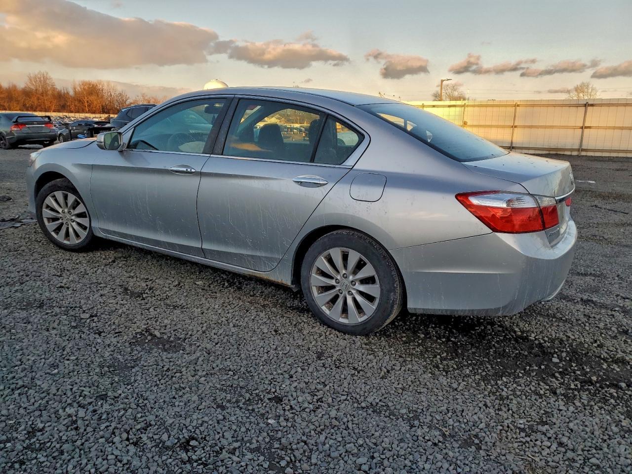 2014 Honda Accord Ex - Image 2
