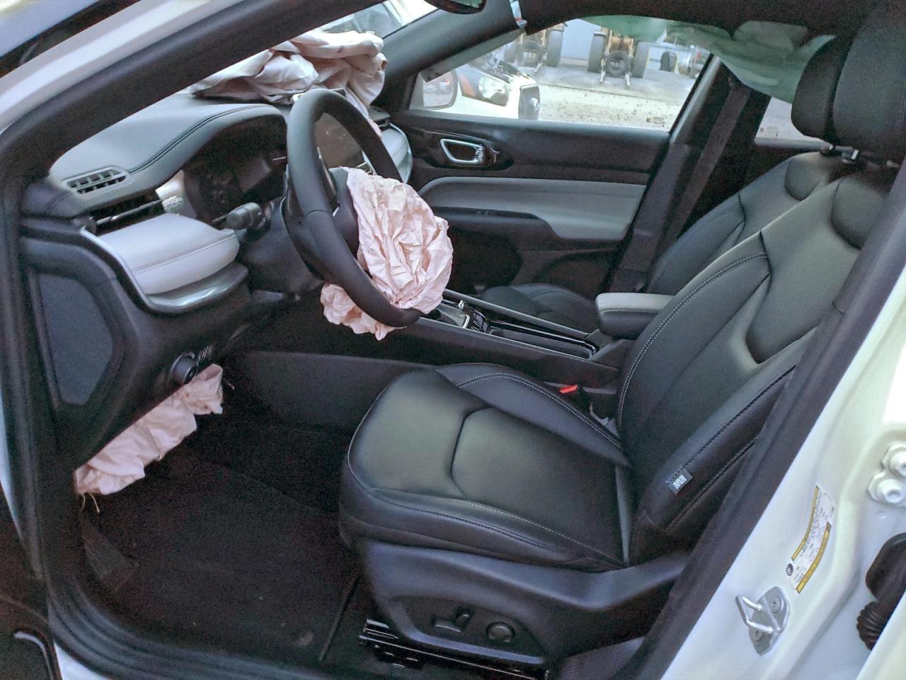 2026 Jeep Compass Limited - Image 7