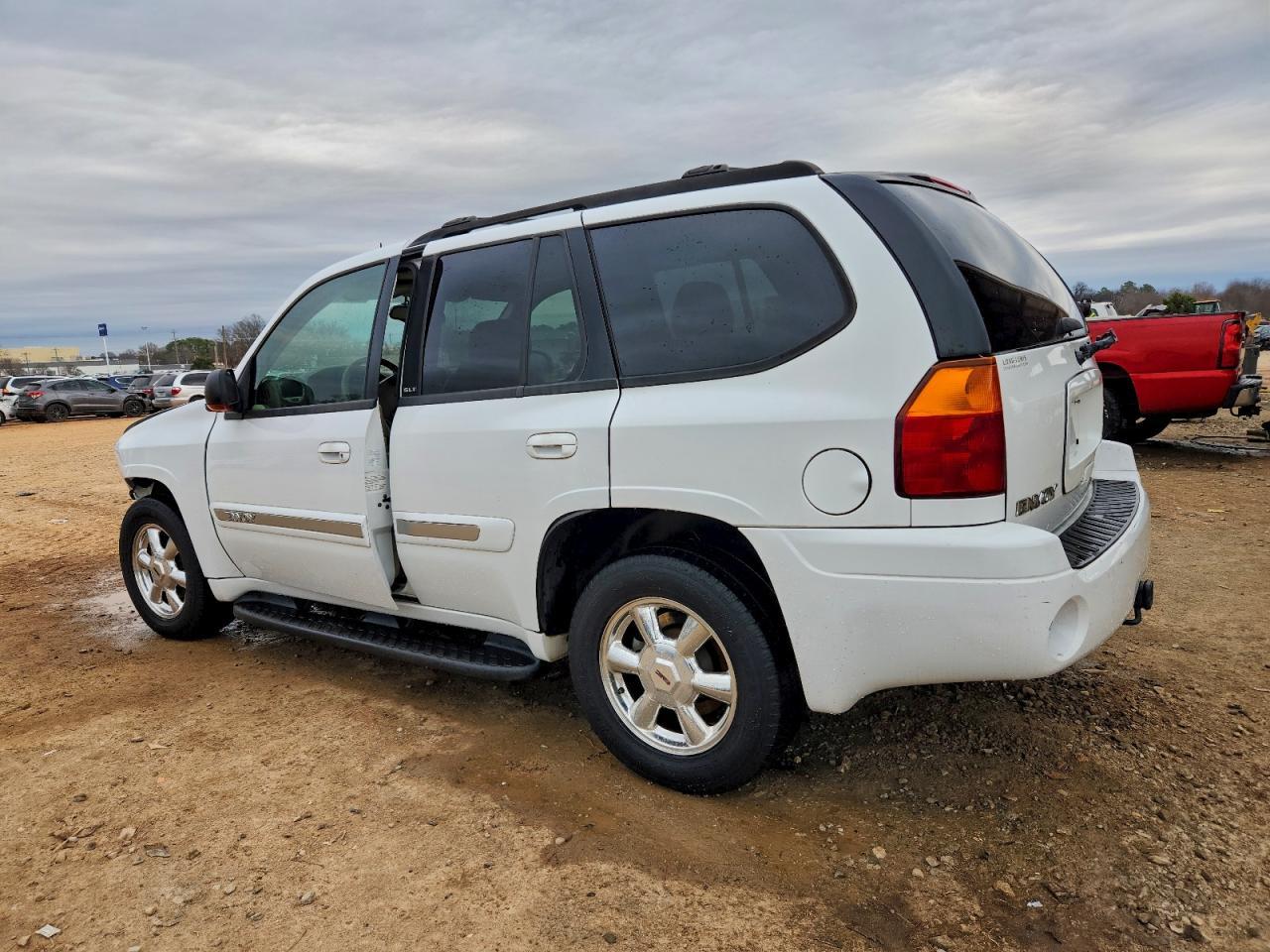 2004 GMC Envoy - Фото 2
