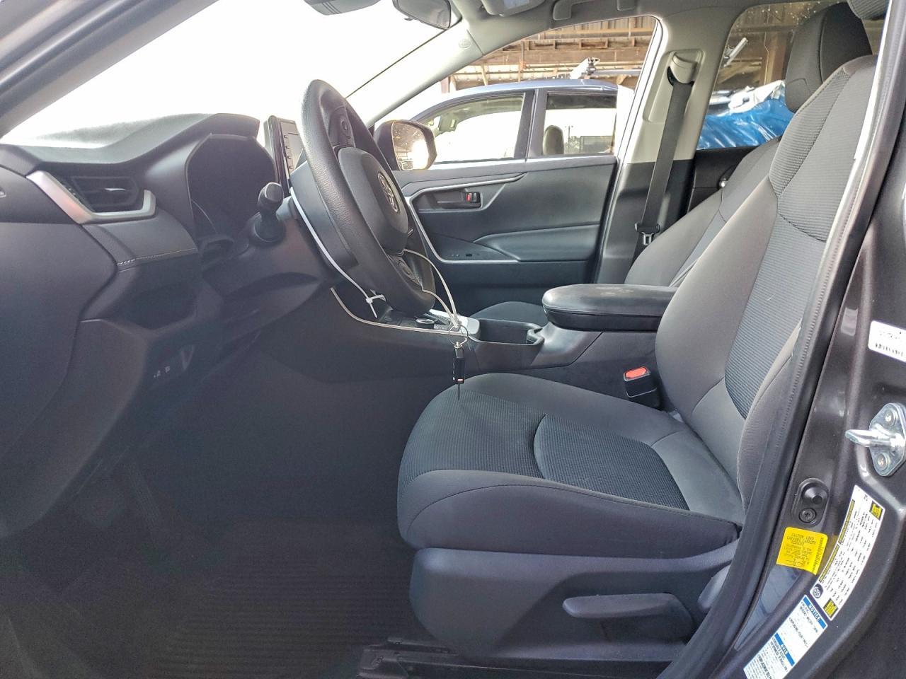 2022 Toyota Rav4 Le - Фото 7