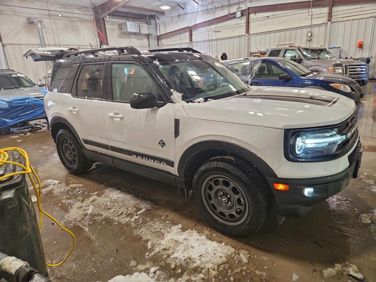 2024 Ford Bronco Sport Outer Banks - Image 4