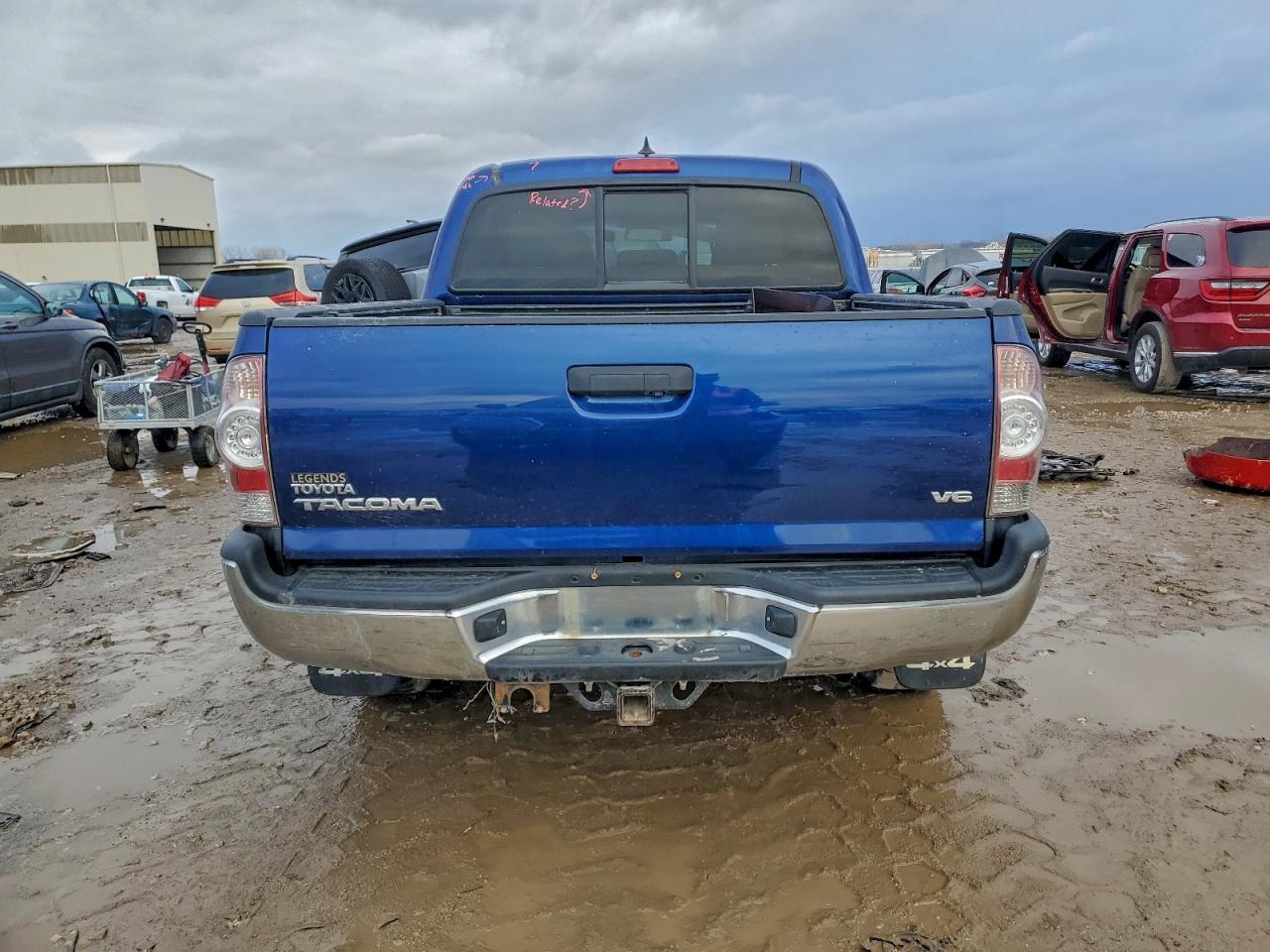 2015 Toyota Tacoma - Image 6