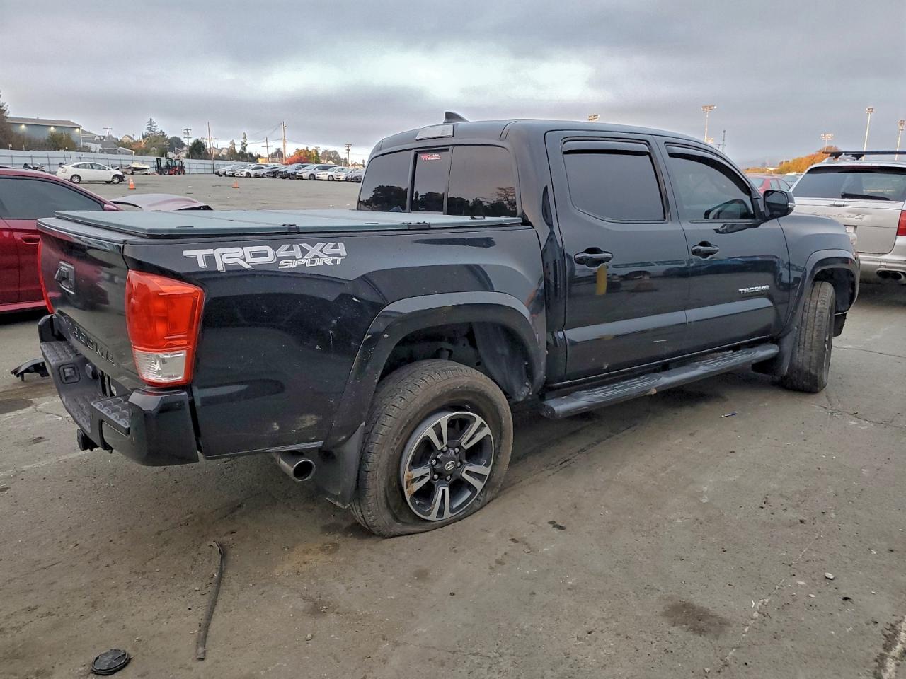 2016 Toyota Tacoma Double Cab - Фото 3