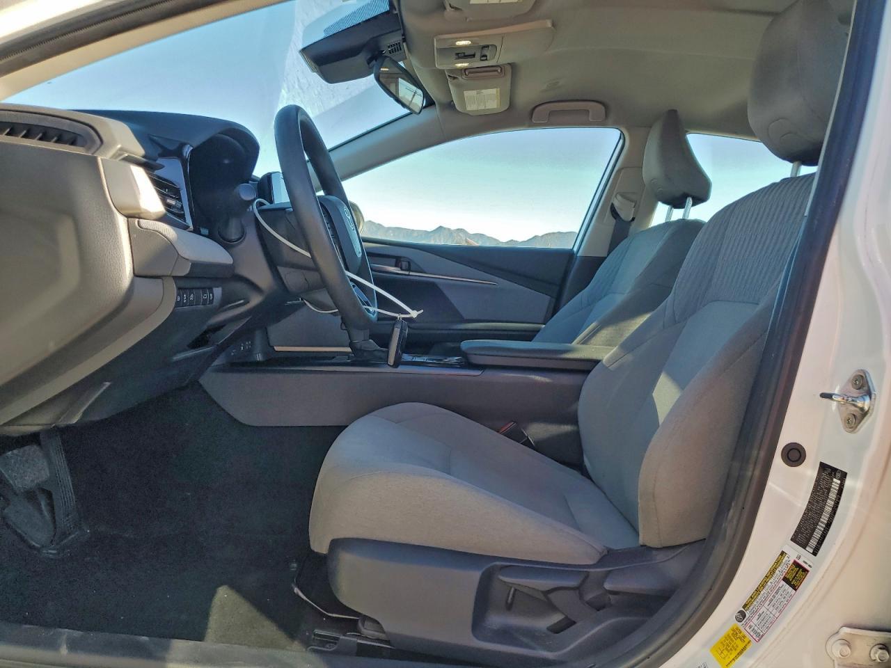 2025 Toyota Camry Xse - Фото 7