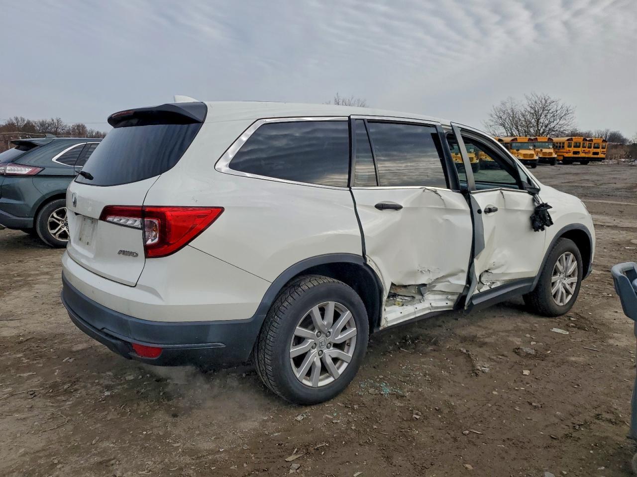 2019 Honda Pilot Lx - Фото 3