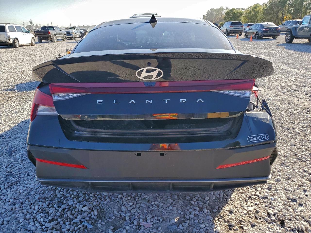 2025 Hyundai Elantra Sel Sport - Фото 6