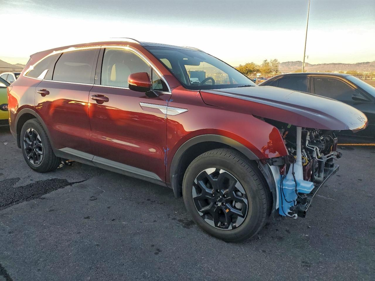 2025 Kia Sorento S - Image 4