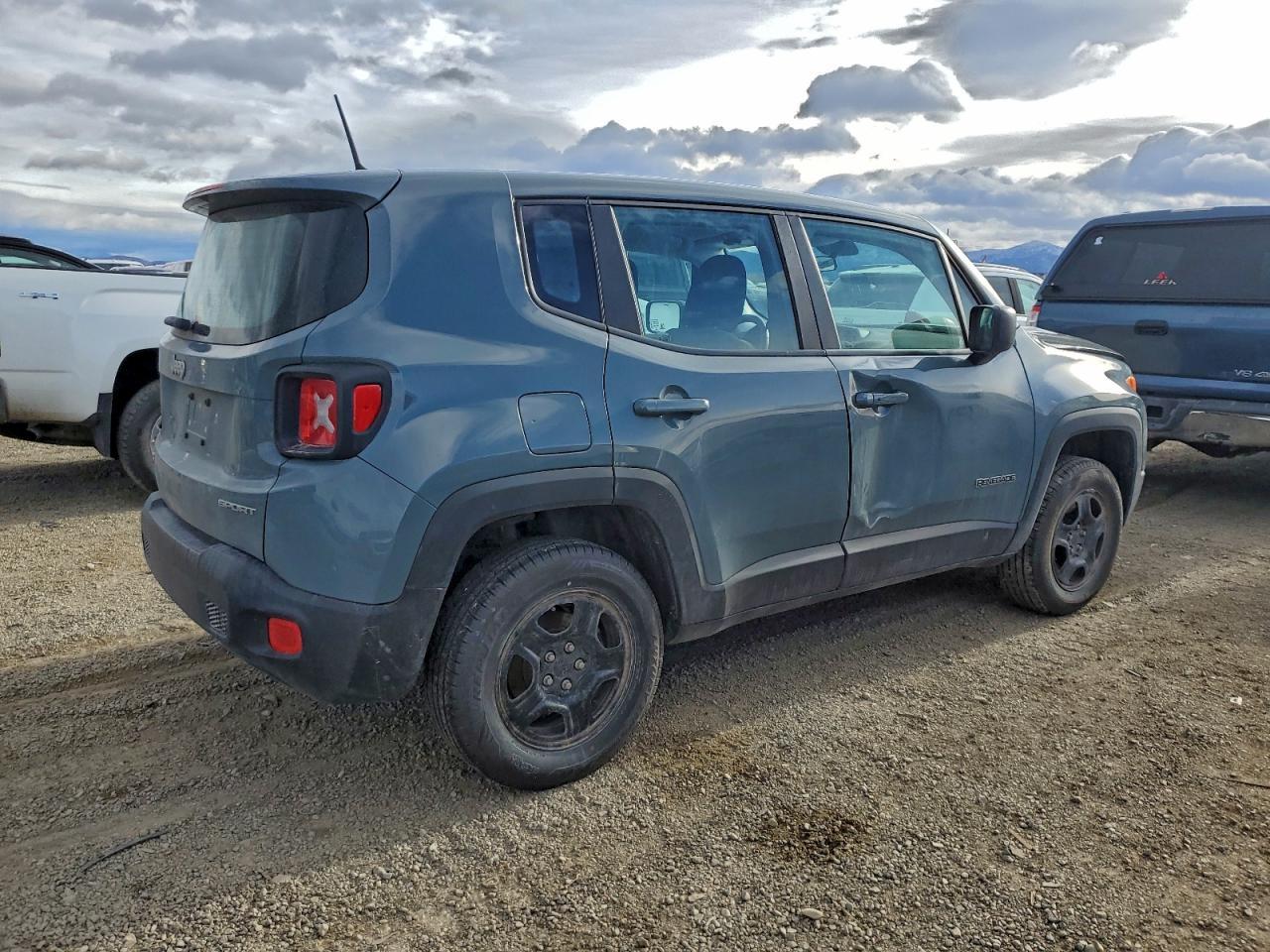 2017 Jeep Renegade Sport - Image 3