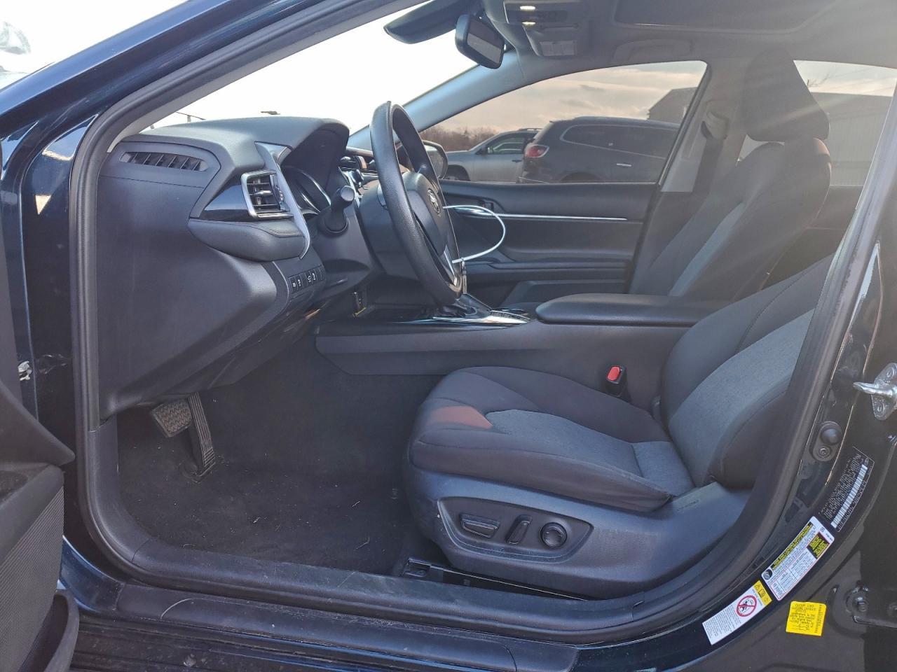2019 Toyota Camry Le - Фото 7