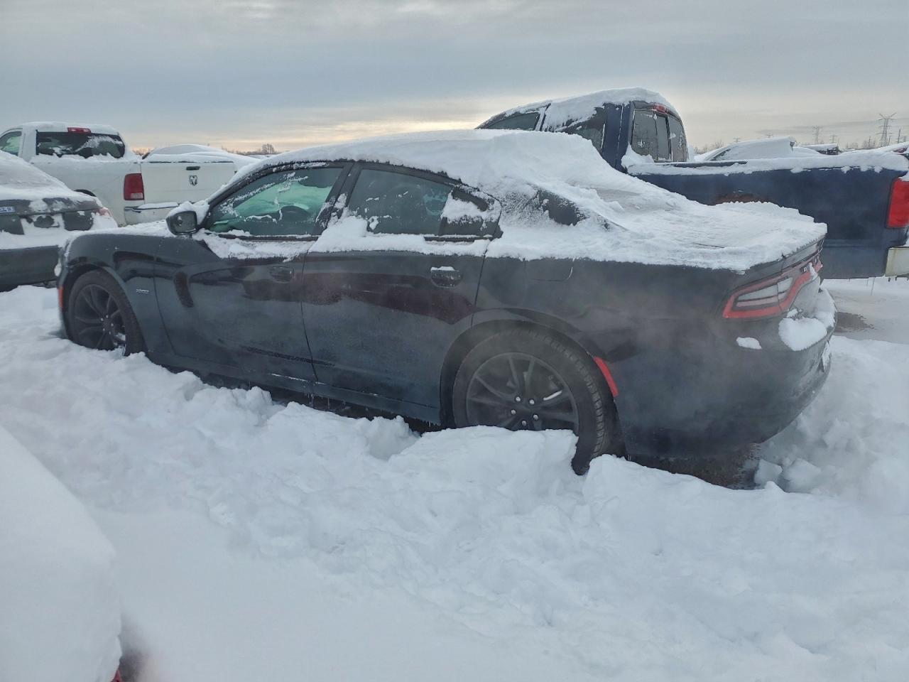 2016 Dodge Charger R/T - Image 2