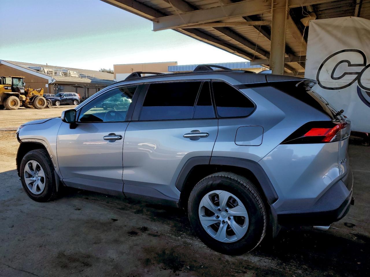 2020 Toyota Rav4 Le - Image 2