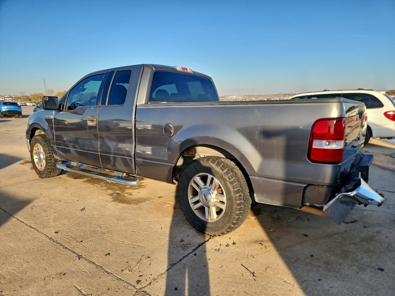 2004 Ford F150 - Фото 2