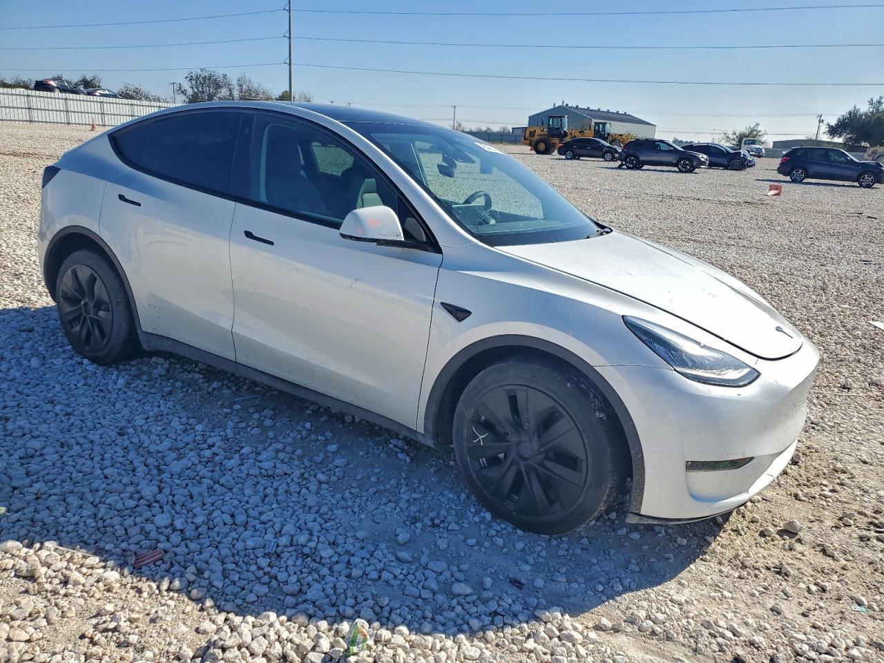 2023 Tesla Model Y - Фото 4