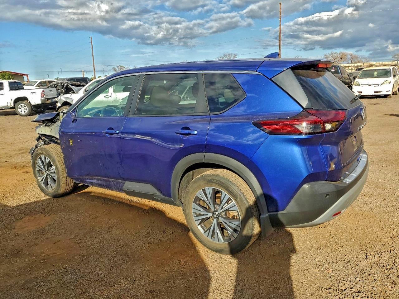 2022 Nissan Rogue Sv - Фото 2