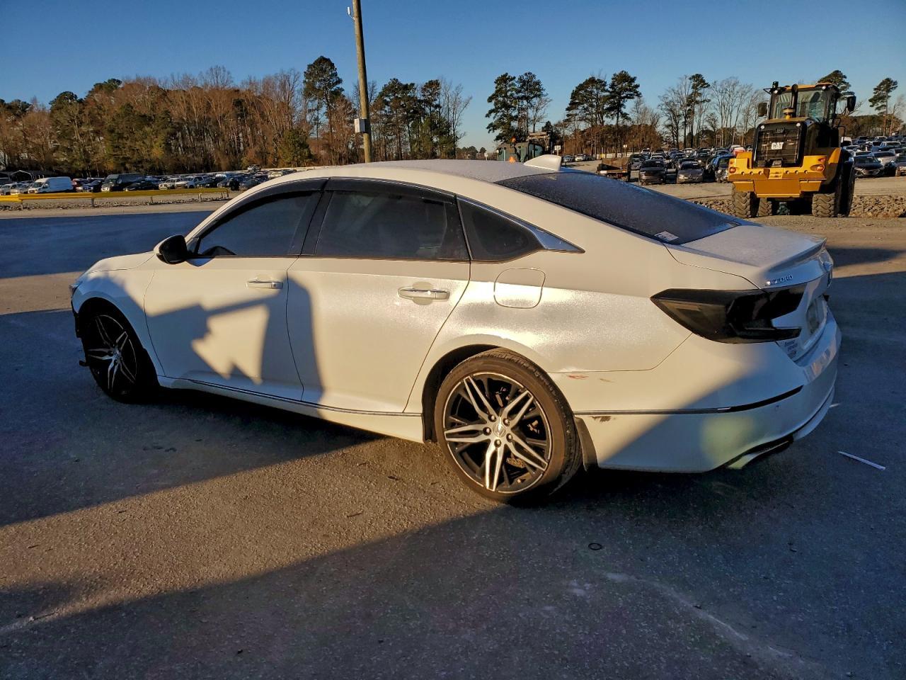 2021 Honda Accord Touring - Image 2