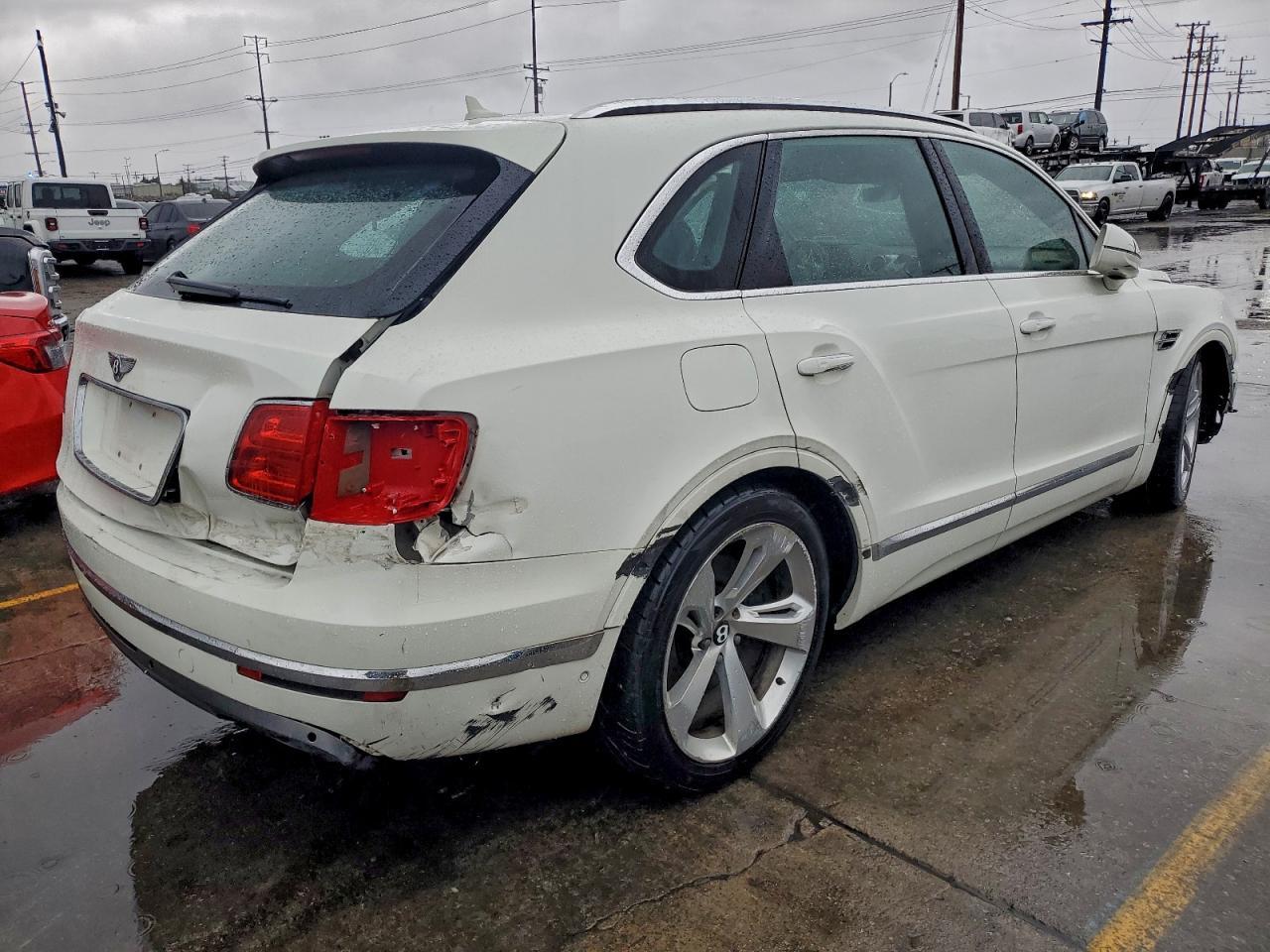 2018 Bentley Bentayga - Фото 3