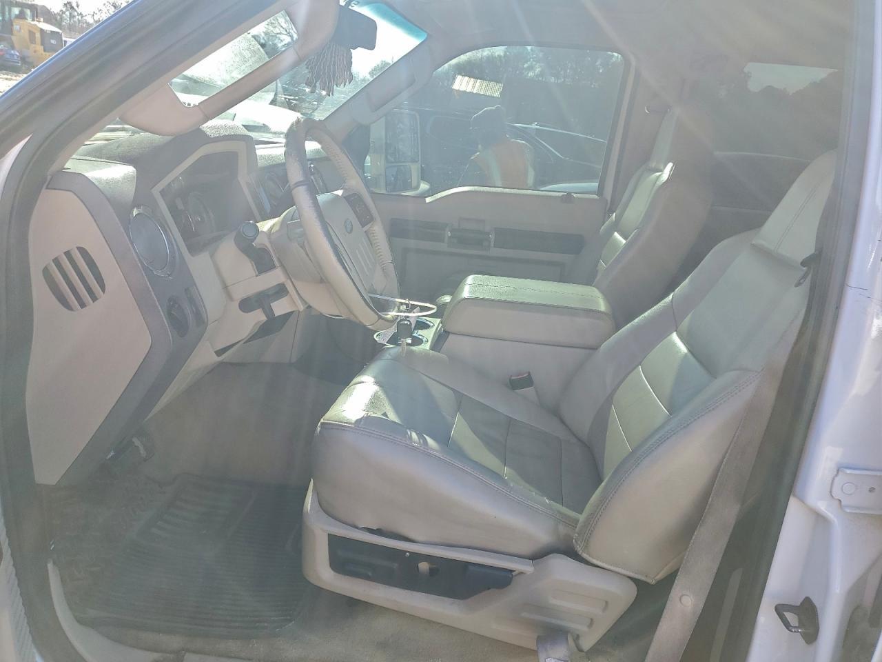 2010 Ford F250 Super Duty - Image 7