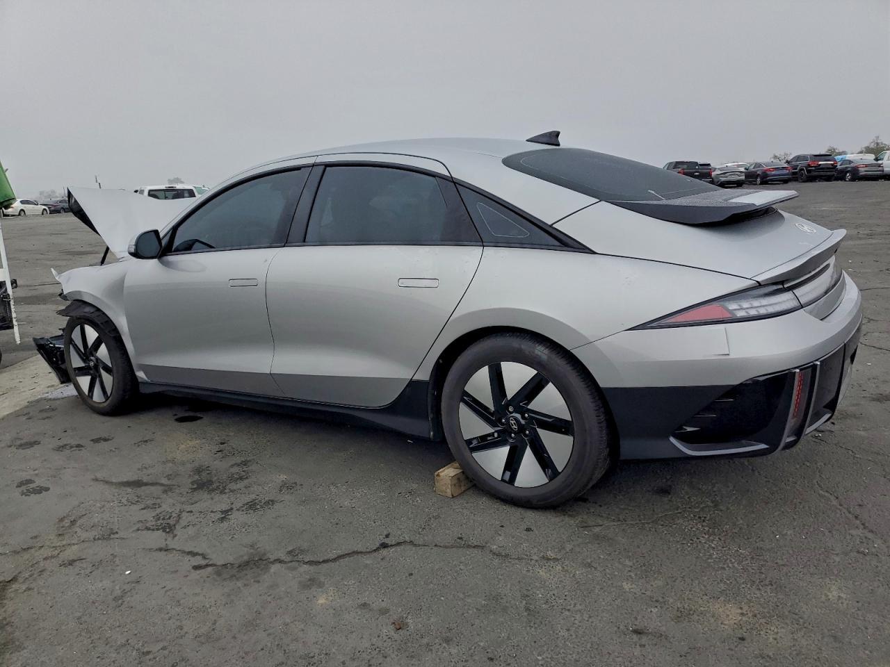 2025 Hyundai Ioniq 6 Se Standard Range - Фото 2