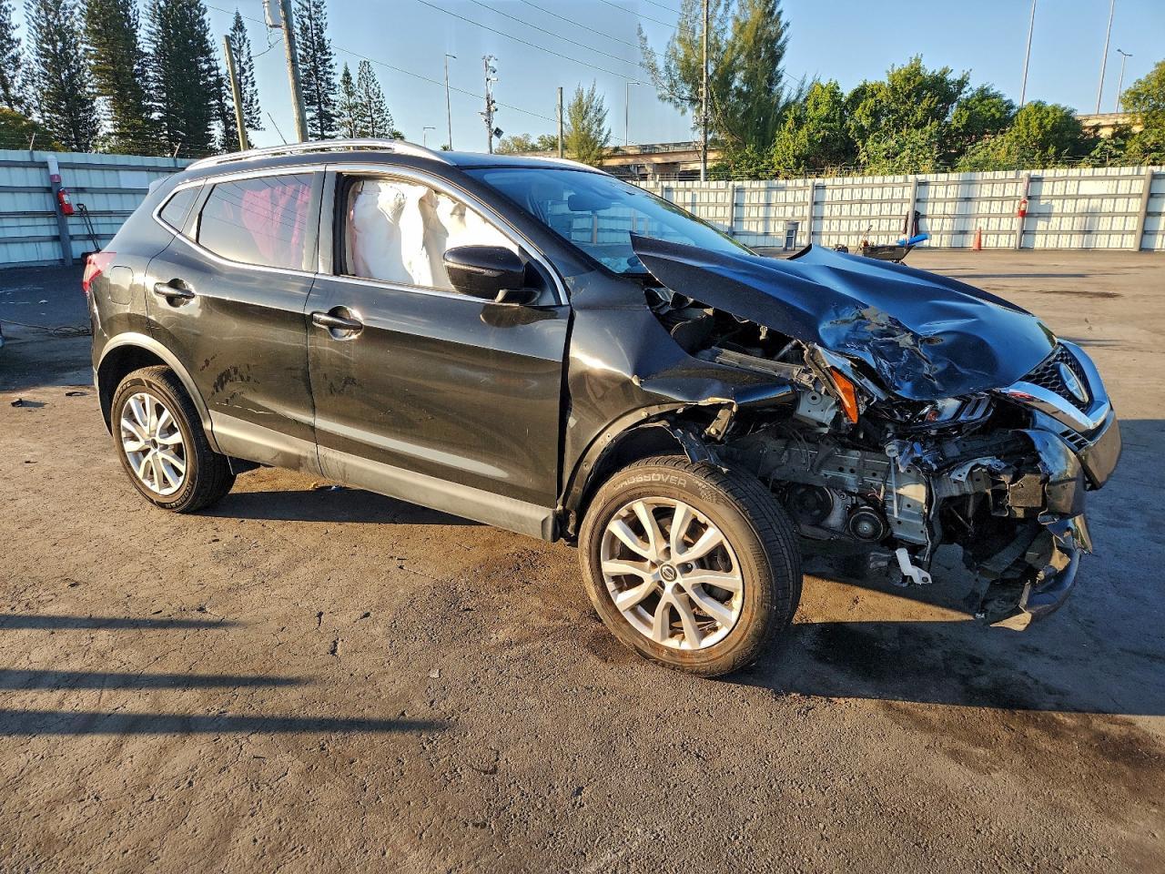 2020 Niss Rogue Sport - Фото 4