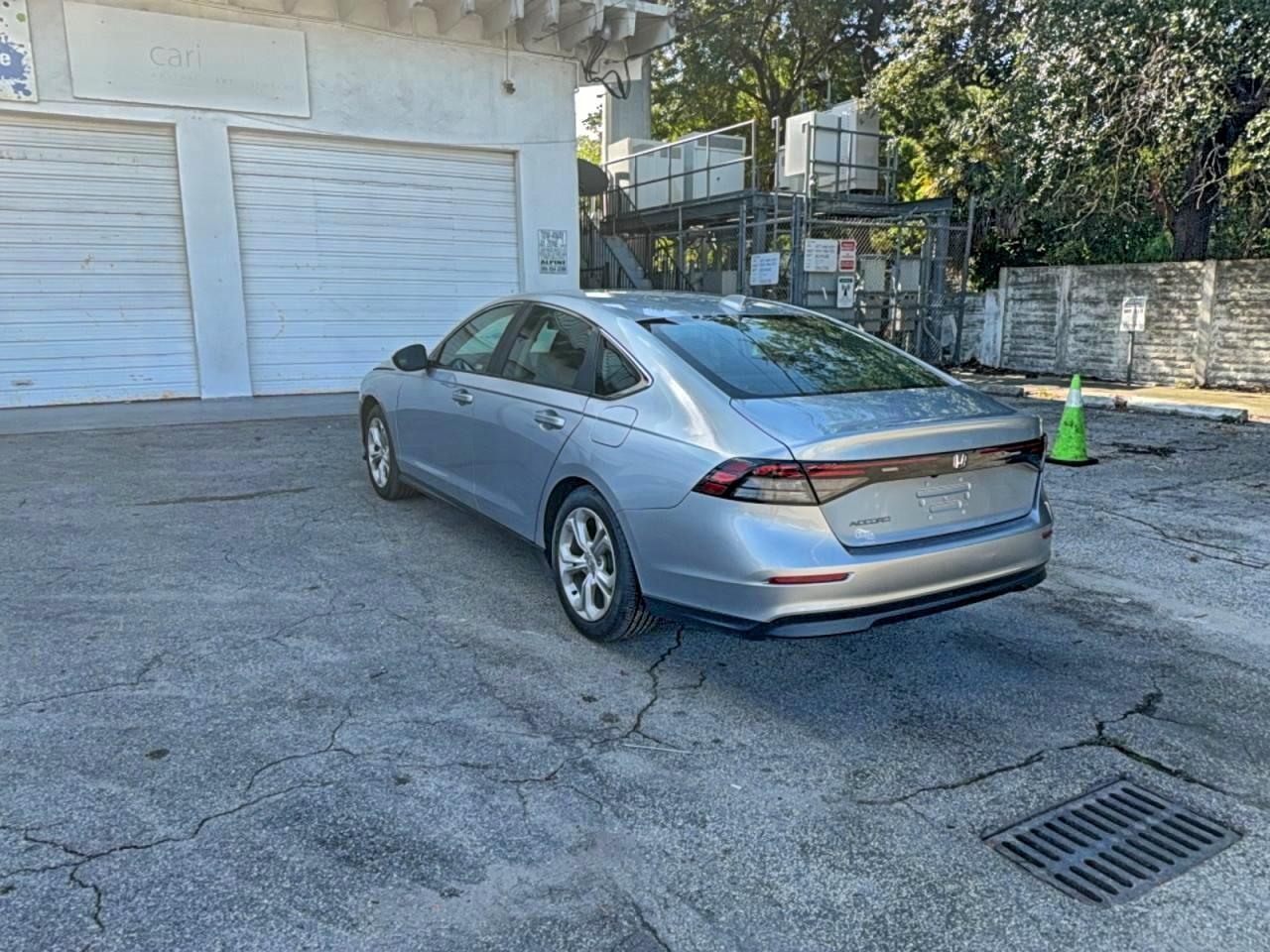 2025 Honda Accord Lx - Фото 3