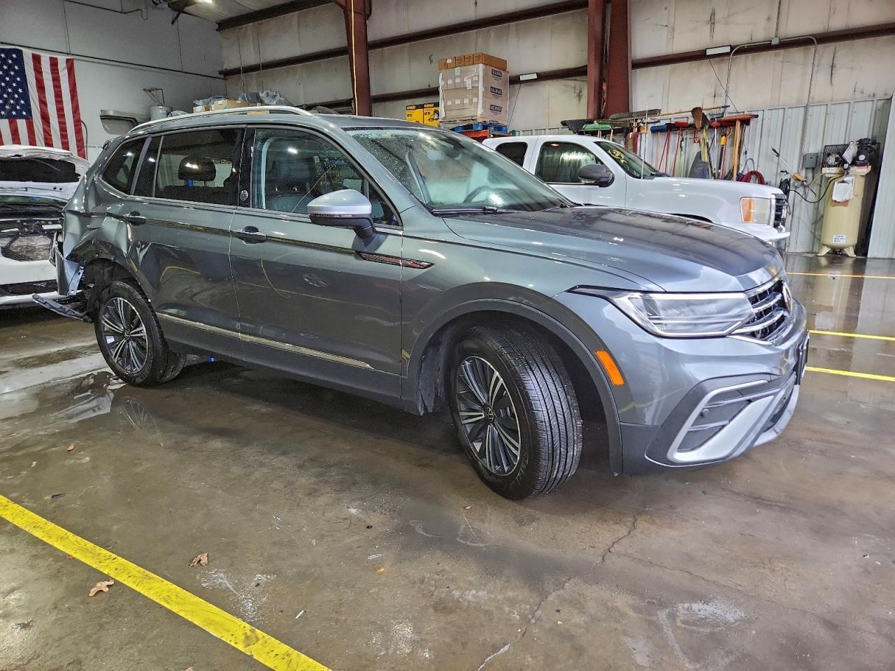 2024 Volkswagen Tiguan Wolfsburg - Фото 4