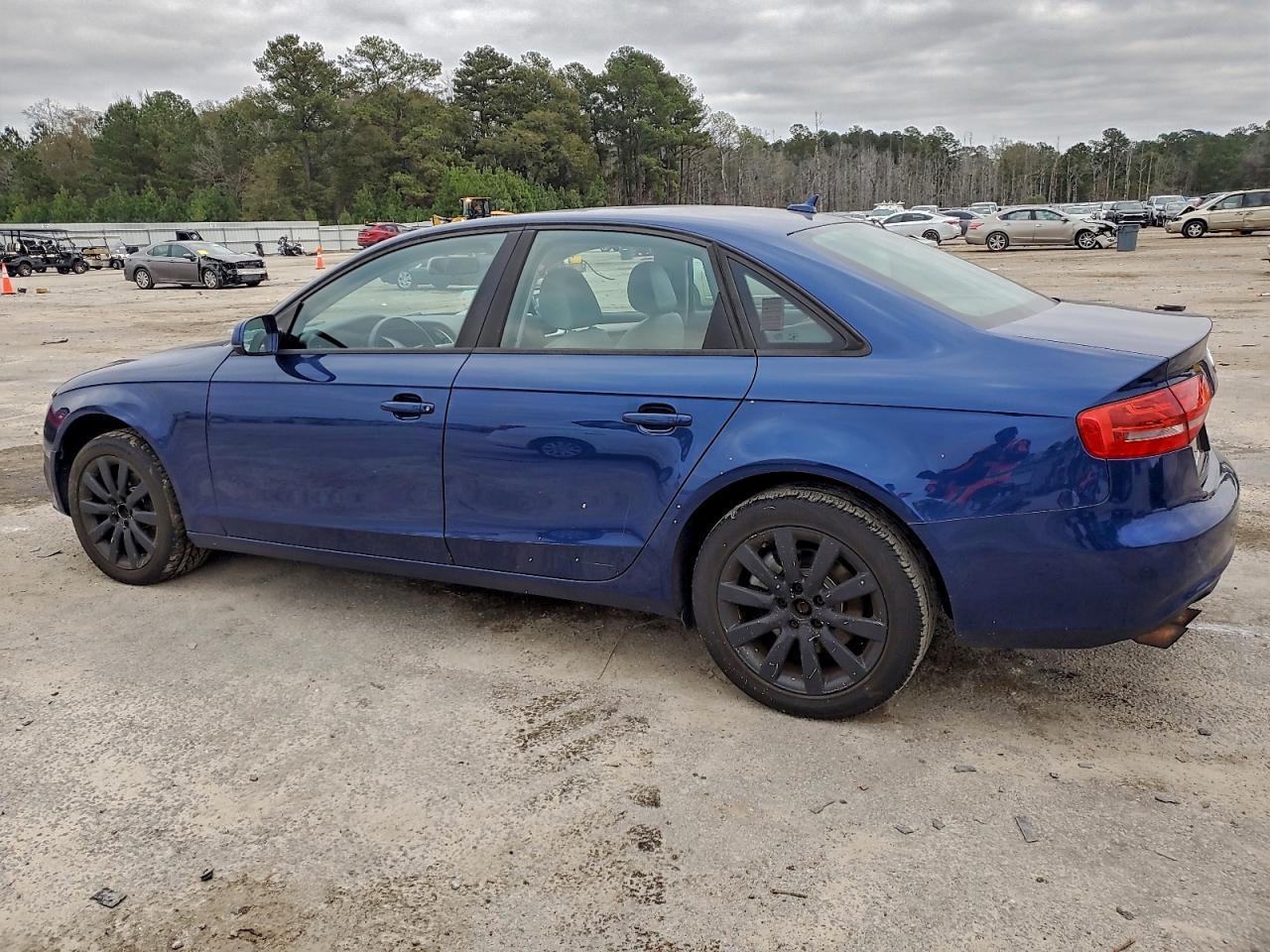 2013 Audi A4 Premium - Фото 2